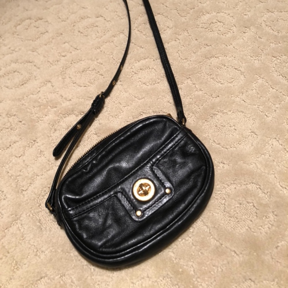 Marc Jacobs small crossbody black bag